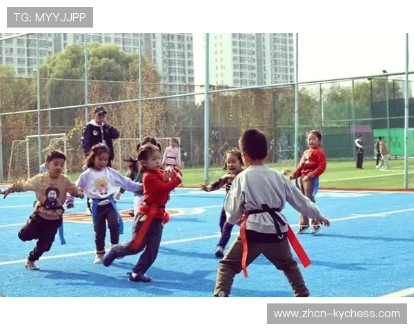 腰旗橄榄球助力青少年改善久坐姿态培养健康体魄