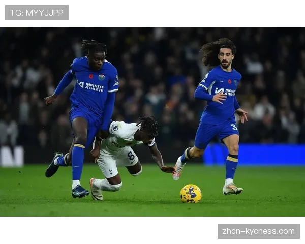 巴黎圣曼vs里昂伤停报告：关键球员缺阵，法甲对决悬念陡增